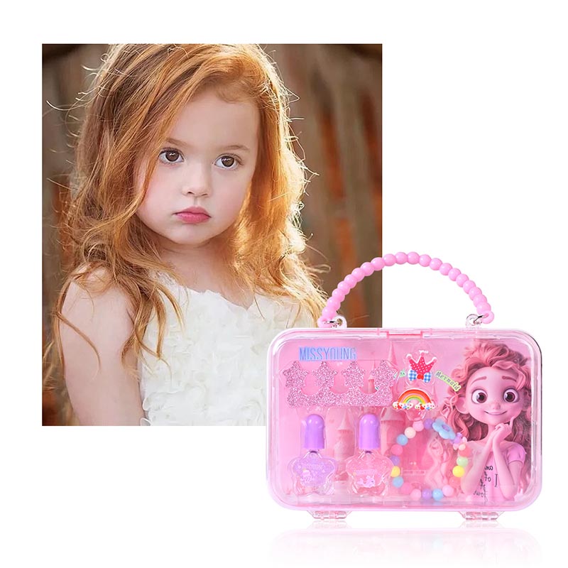 Bolsa de maquillaje de diseño Juego de cosméticos para niños a la venta GM24124